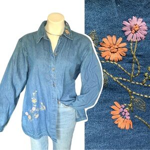 v i n t a g e :: Floral Embroidered Oversized Denim Shirt
